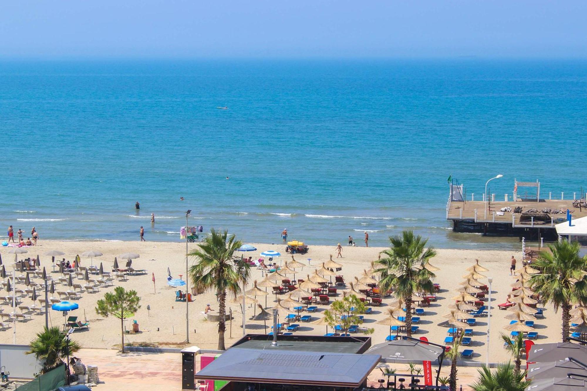 1 Bedroom 1330 * Durrës